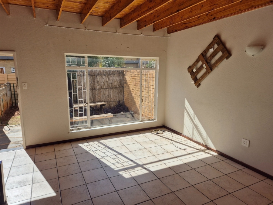 To Let 2 Bedroom Property for Rent in Potchefstroom North West